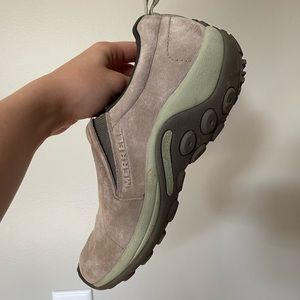 Merrell Women’s Jungle Moc Slip Ons! LIKE NEW WORN TWICE